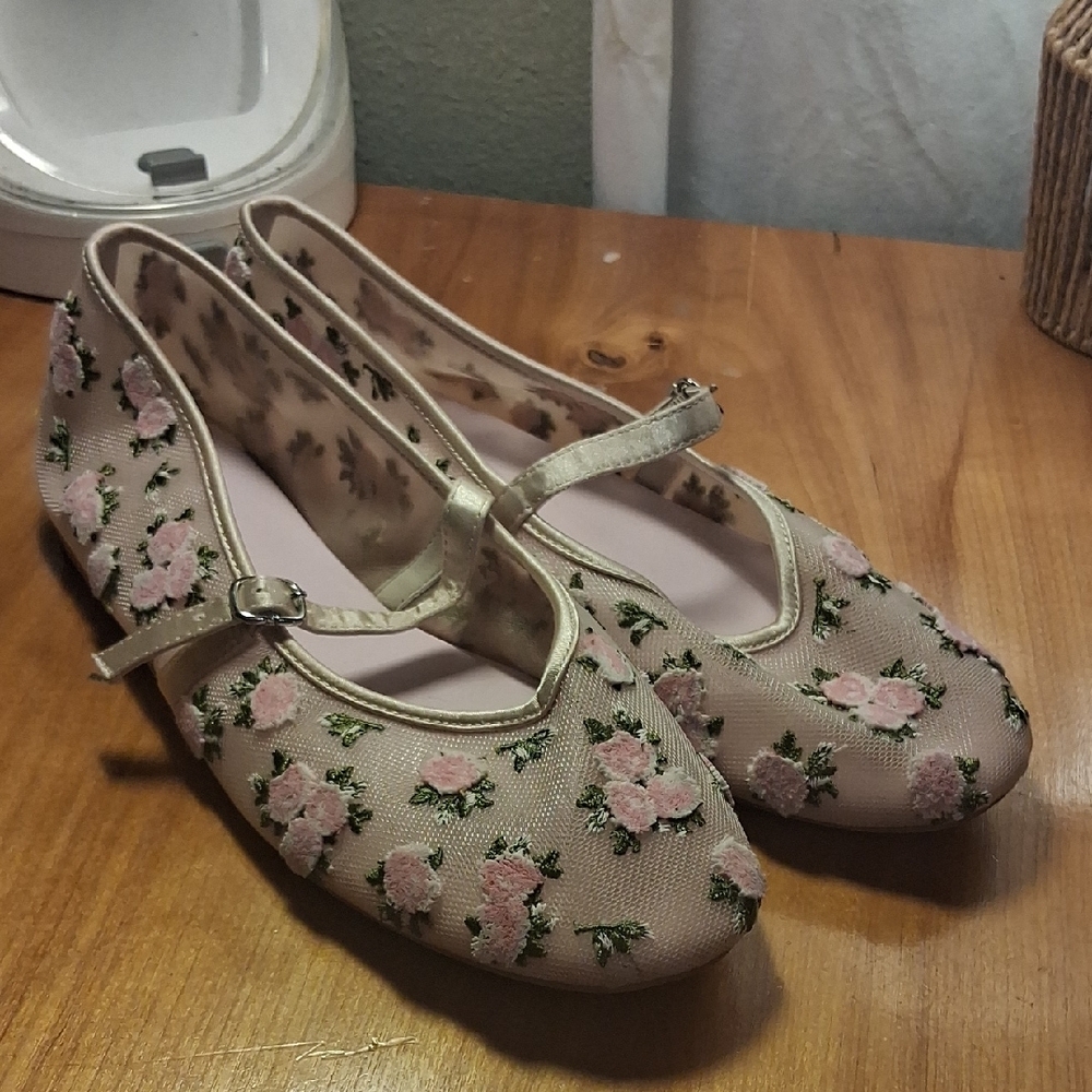 For Love & Lemons Floral Embroidered Pink Mary Jane Flats Size 39